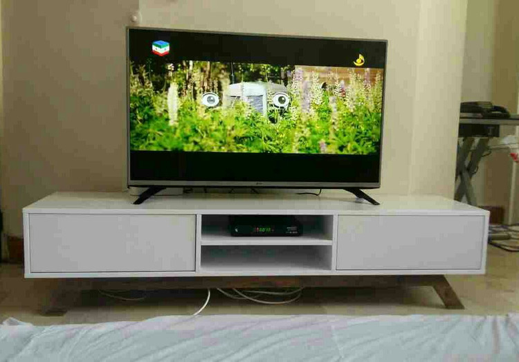 میز تلویزیون m4